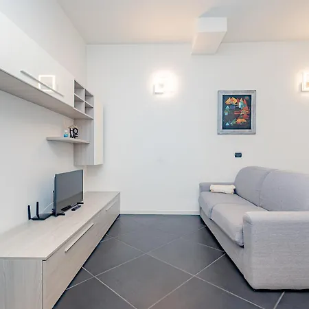 Flo House 28