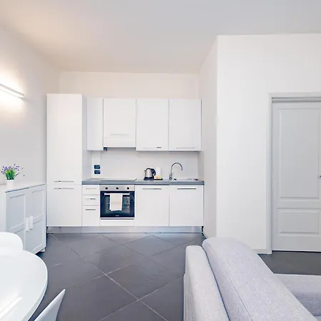 Flo House 28 Apartment *