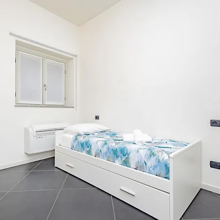 Апартаменти Flo House 28