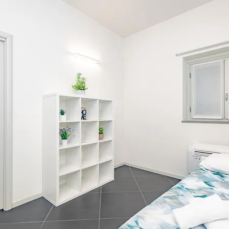 Flo House 28 Апартаменти *