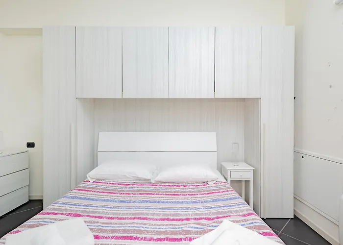 Flo House 28 Apartman *